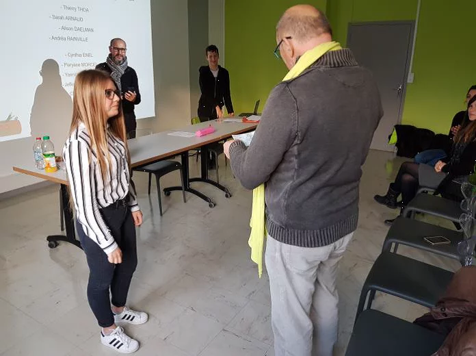 Bilan de la mini entreprise du lycée et don au resto du coeur