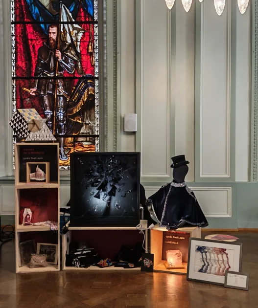 Le savoir-faire de Lunéville à l’honneur – Broderie Perlée de Lunéville